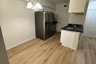 6475 Emerald Dunes Dr, West Palm Beach, FL 33411 - Photo 5