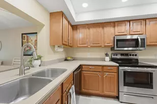 4300 Gator Trace Dr, Fort Pierce, FL 34982 - Photo 9