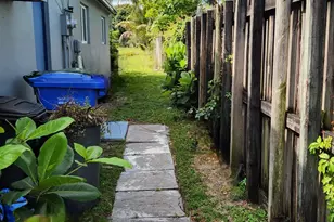 6522 NW 1st St, Margate, FL 33063 - Photo 21