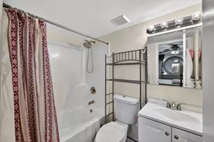 9409 NW 42nd St, Sunrise, FL 33351 - Photo 17