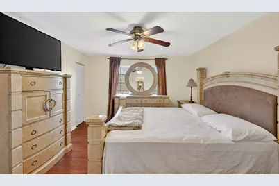 9409 NW 42nd Street, Sunrise, FL 33351 - Photo 15