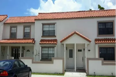 9409 NW 42nd Street, Sunrise, FL 33351 - Photo 3