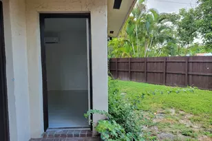 1300 NW 4th Ave, Fort Lauderdale, FL 33311 - Photo 13