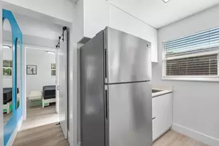 1545 NE 32nd St, Oakland Park, FL 33334 - Photo 11