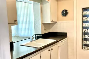 119 SW 10th Ct, Boynton Beach, FL 33426 - Photo 7