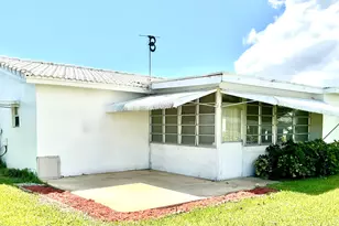 119 SW 10th Ct, Boynton Beach, FL 33426 - Photo 25