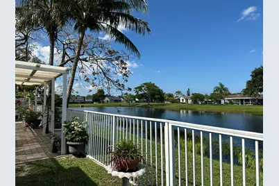 8070 E Rose Marie Ave Avenue E, Boynton Beach, FL 33472 - Photo 15