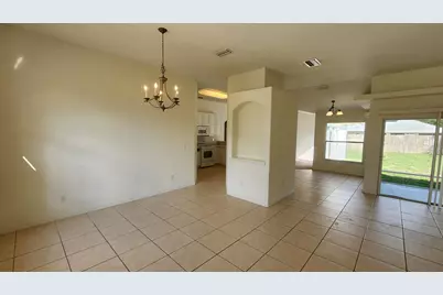 474 SW Namoit Place, Port Saint Lucie, FL 34953 - Photo 5