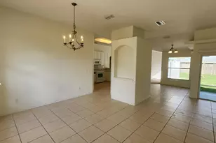 474 SW Namoit Pl, Port Saint Lucie, FL 34953 - Photo 5