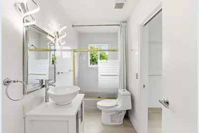 5900 Bayview Drive, Fort Lauderdale, FL 33308 - Photo 11