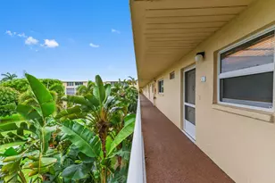 2615 NE 3rd Ct, Boynton Beach, FL 33435 - Photo 5