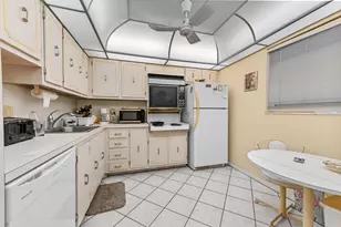 2615 NE 3rd Ct, Boynton Beach, FL 33435 - Photo 7