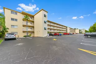 2615 NE 3rd Ct, Boynton Beach, FL 33435 - Photo 3