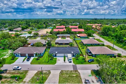 27841 Wisconsin Street, Bonita Springs, FL 34135 - Photo 5