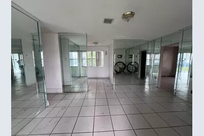 260 NE 42nd Court, Deerfield Beach, FL 33064 - Photo 5
