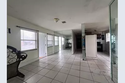 260 NE 42nd Court, Deerfield Beach, FL 33064 - Photo 3