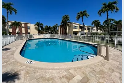 1250 Atlantic Shores Boulevard #105, Hallandale Beach, FL 33009 - Photo 11