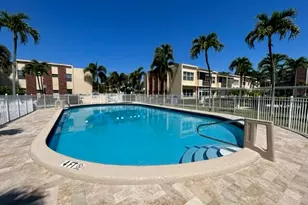 1250 Atlantic Shores Blvd, Hallandale Beach, FL 33009 - Photo 11