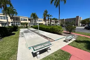 1250 Atlantic Shores Blvd, Hallandale Beach, FL 33009 - Photo 5