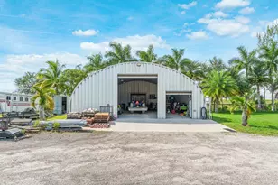 2587 Skipiks Way, Wellington, FL 33470 - Photo 11