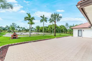 2587 Skipiks Way, Wellington, FL 33470 - Photo 15