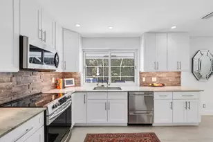 2920 NE 52nd St, Fort Lauderdale, FL 33308 - Photo 23