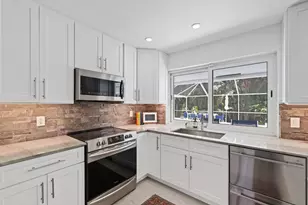 2920 NE 52nd St, Fort Lauderdale, FL 33308 - Photo 17