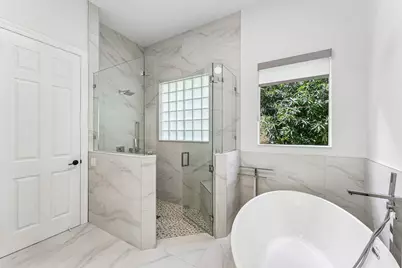 3592 Collonade Drive, Wellington, FL 33449 - Photo 23
