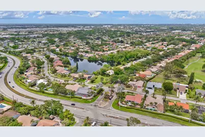 21111 Escondido Way, Boca Raton, FL 33433 - Photo 33