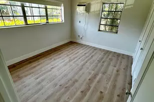 631 SW 11th St, Miami, FL 33129 - Photo 11