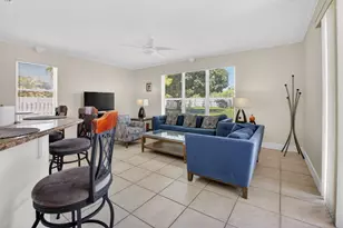 6207 Shadow Tree Ln, Lake Worth, FL 33463 - Photo 9
