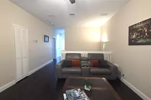 504 W Palm Aire Dr, Pompano Beach, FL 33069 - Photo 13