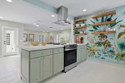 2412 N Lakeside Drive, Lake Worth, FL 33460 - Photo 9