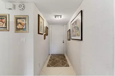 5561 Fairway Park Drive #104, Boynton Beach, FL 33437 - Photo 3