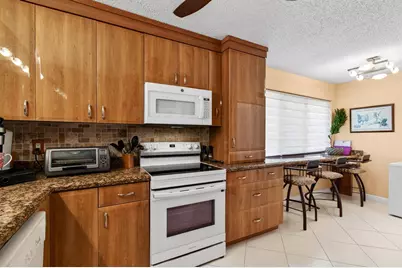 5561 Fairway Park Drive #104, Boynton Beach, FL 33437 - Photo 21