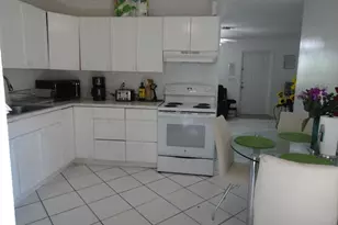 4876 Saratoga Rd, West Palm Beach, FL 33415 - Photo 7