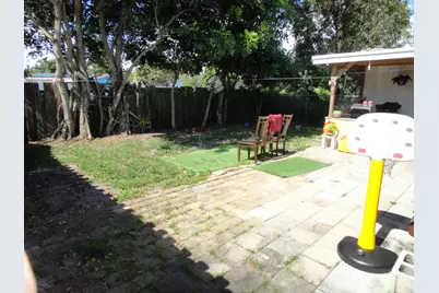4876 Saratoga Road, West Palm Beach, FL 33415 - Photo 9