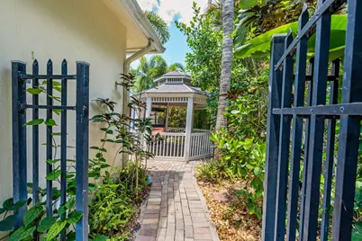 255 NE 12th Street, Delray Beach, FL 33444 - Photo 41
