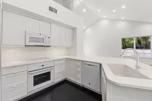 900 Greensward Ln, Delray Beach, FL 33445 - Photo 9