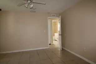 1561 W 11th St, Riviera Beach, FL 33404 - Photo 15