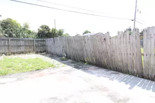 1561 W 11th St, Riviera Beach, FL 33404 - Photo 23
