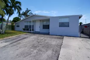 1561 W 11th St, Riviera Beach, FL 33404 - Photo 1