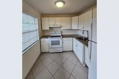 3141 NW 47th Terrace #326, Lauderdale Lakes, FL 33319 - Photo 3