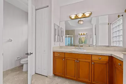 10251 N Lake Vista Circle, Davie, FL 33328 - Photo 45