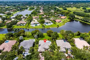 10251 N Lake Vista Cir, Davie, FL 33328 - Photo 7