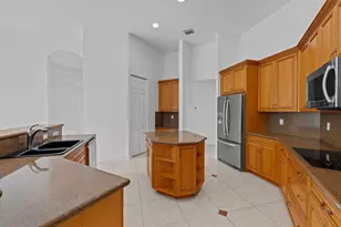10251 N Lake Vista Cir, Davie, FL 33328 - Photo 31