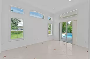 10251 N Lake Vista Cir, Davie, FL 33328 - Photo 23