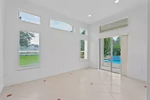 10251 N Lake Vista Cir, Davie, FL 33328 - Photo 17
