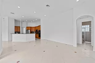 10251 N Lake Vista Cir, Davie, FL 33328 - Photo 25