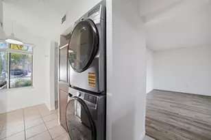 1041 Coral Club Dr, Coral Springs, FL 33071 - Photo 13